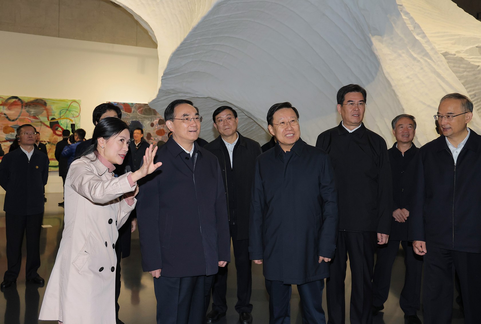 (审定)DPCL2995-1 - ----2023年11月22日至23日,贵州省党政代表团赴四川省学习考察。图为贵州省党政代表团在成都市金牛区城市更新项目学习考察。贵州日报天眼新闻记者 杜朋城 摄影.jpg