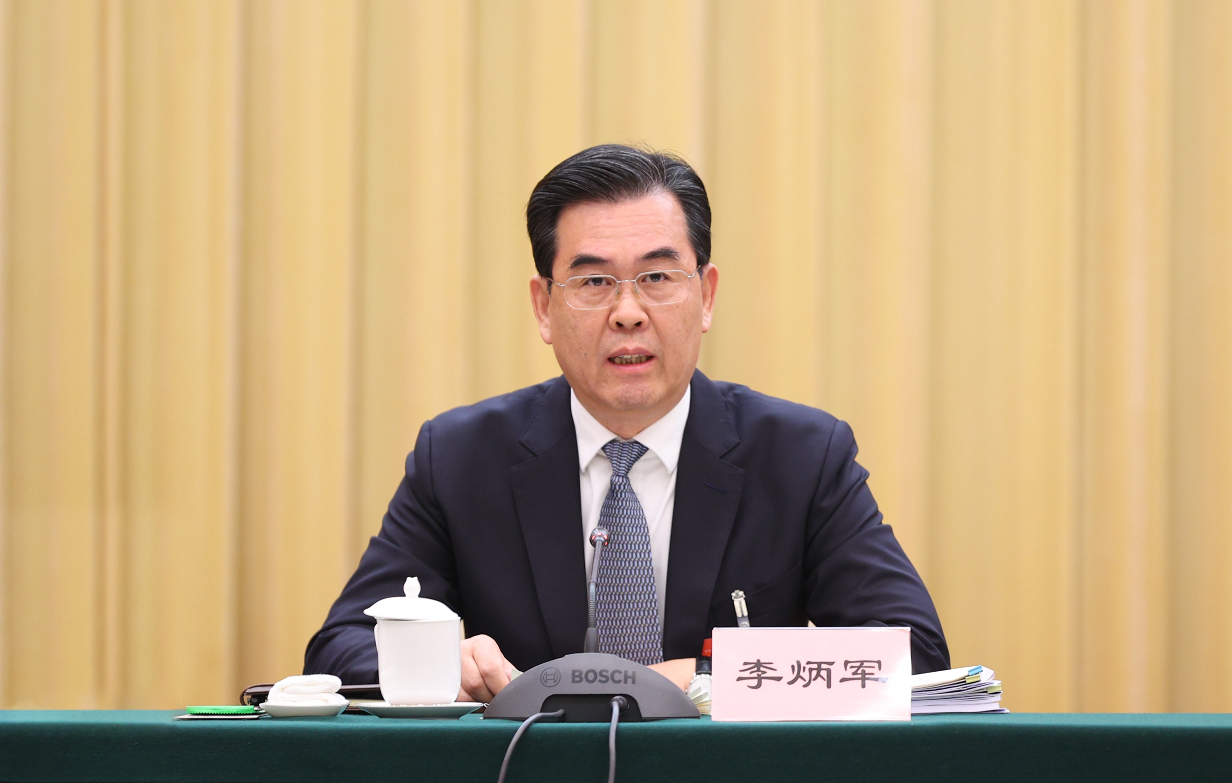 0306贵州代表团举行开放团组活动.jpg