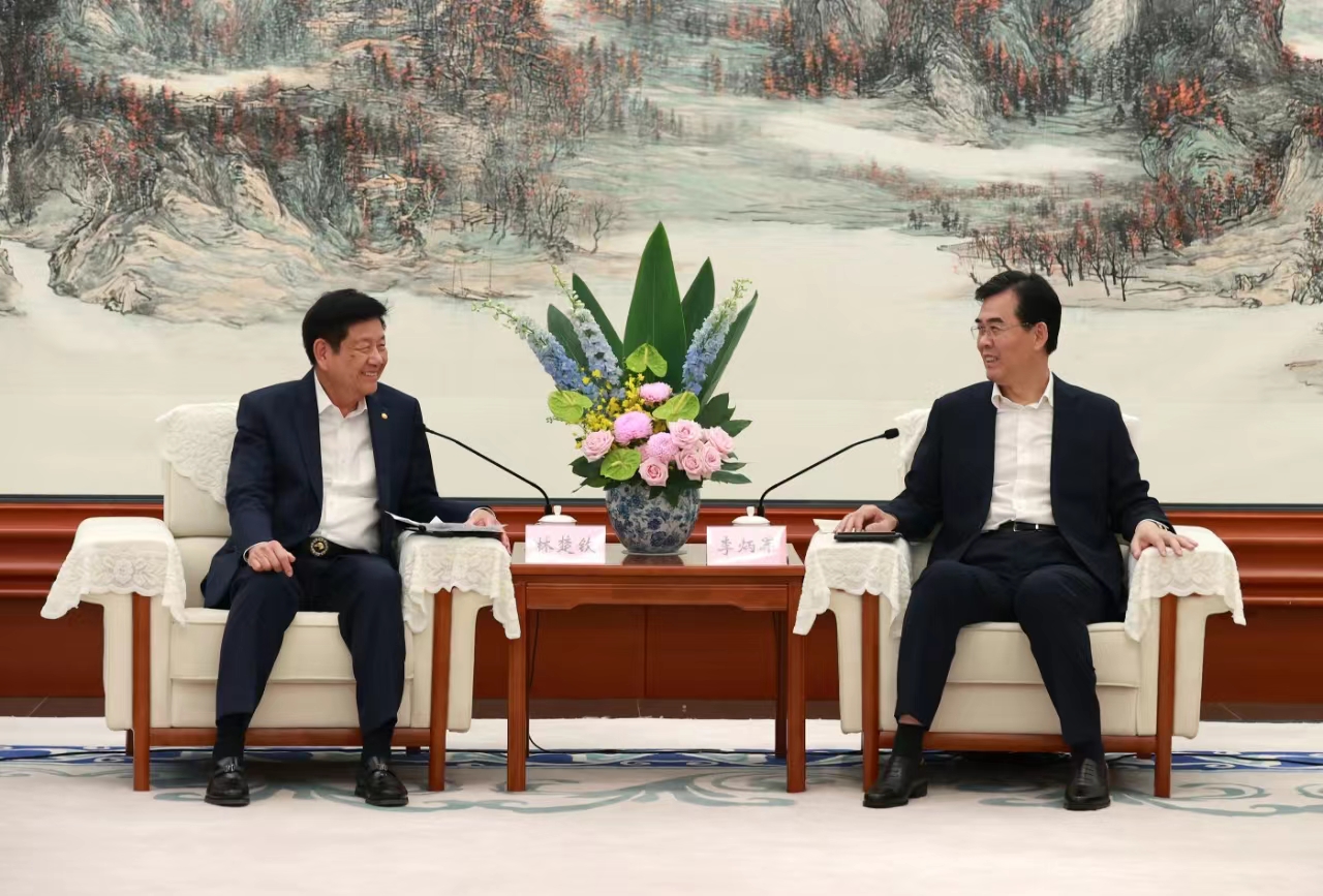 0617会见泰国中华总商会主席林楚钦一行.jpg