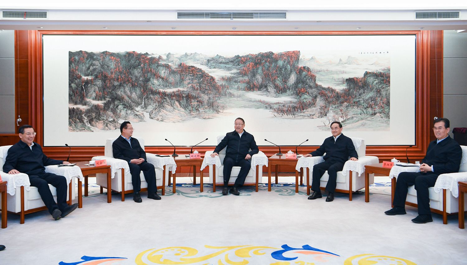 0328拜会全国人大常委会副委员长郑建邦.jpg